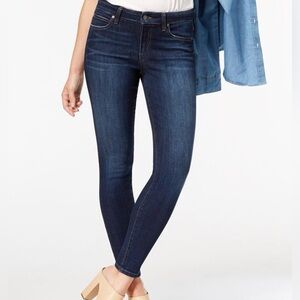 JOE’S JEANS - Dark Wash Skinny Jeans - size 28